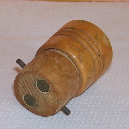 Ancienne douille voleuse bois - voleuse,