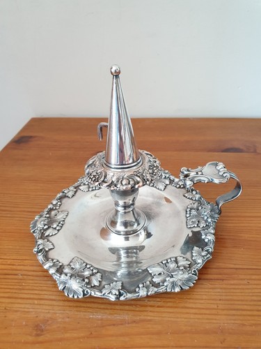 Rare bougeoir ancien métal - rare,