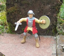 PAPO 1998 / FIGURINE CHEVALIER  MOYEN-AGE GENRE PLASTOY SCHLEICH BULLY