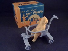 Ancien jouet poussette bébé comme Maman en boîte d'origine années 50