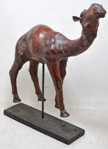 Figurine cuir vintage de - en,