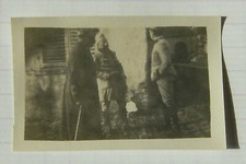 - PHOTO ancienne - GUERRE 14 - 18 - 3 gradés, maison