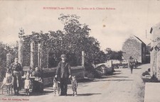 L12L - CPA - MOUSSEAUX SUR SEINE - Le Jardin et la Clôture Robuste ( Etat Moyen)