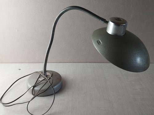 Ancienne lampe industrielle - , /