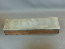 Ancienne boîte, caisse à