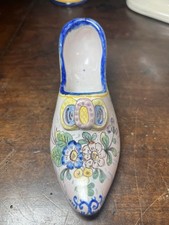 Petite chaussure soulier