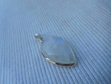 Pendentif en argent massif, cabochon pierre de lune blanc bleu B1013 LOT