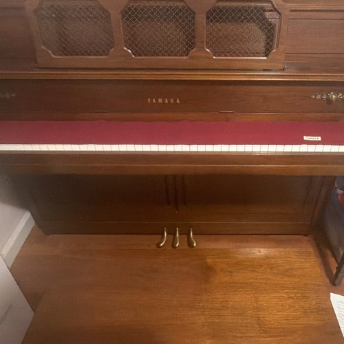 Yamaha acoustic upright - upright, piano