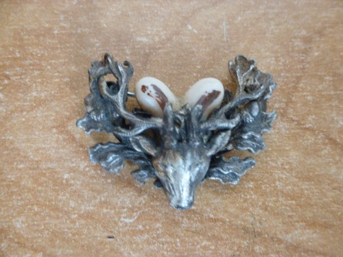 Ancienne épinglette broche