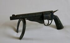 GRATTE BOTTE, colt & fer à