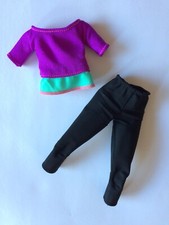 Tenue supérieure violette