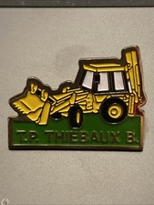 Pin’s Véhicule Engin De