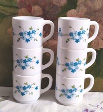 6 ANCIENNES TASSES À CAFÉ