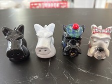 SALIERES POIVRIERES LOT DE 4