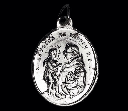 Magnifique médaille saint - magnifique,