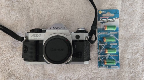 Canon program 35mm camera - ae-1,