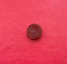 Jolie intaille moderne dessin de femme casquée