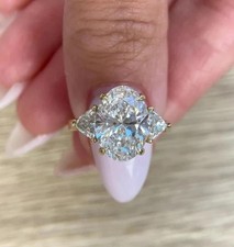 3Ct Oval Cut Moissanite