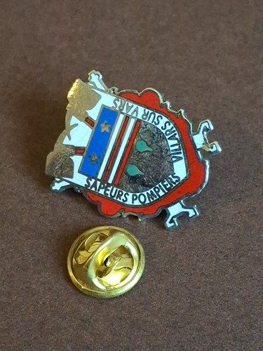 Pin émaillé sapeurs - pin's,