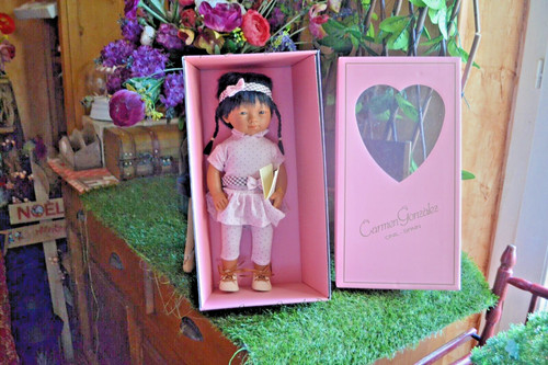 Poupee neuve rare - neuve, la