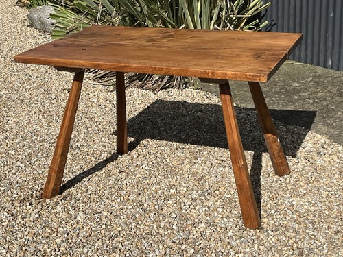 Table brutaliste era - ☺️,
