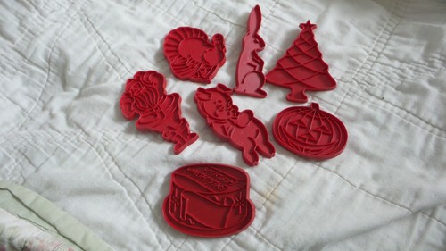 Vintage red tupperware set - vintage,