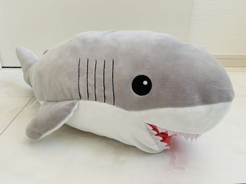 Grande peluche requin gris - , et