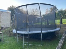 Trampoline Prestige « Jumper » de 4,25 cm avec panier de basket 