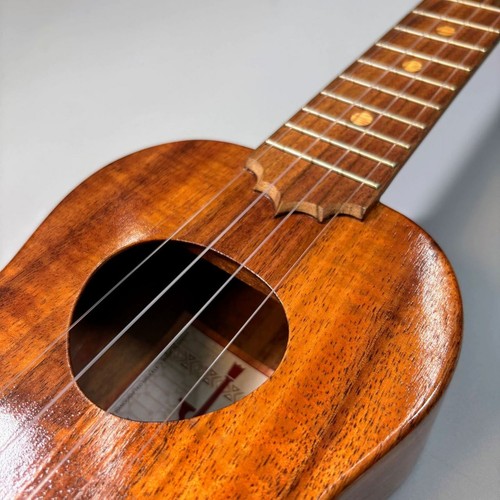 Koaloha ksm ukulele with - koaloha,