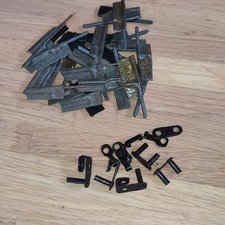 Lot de Crochets et Embouts de Rails de Train Type JEP, GBN