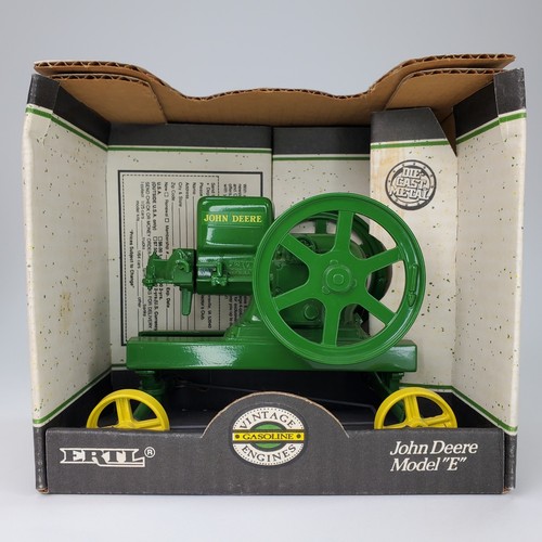 Ertl john deere model - deere,