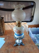 Grande Lampe A Pétrole Ancienne