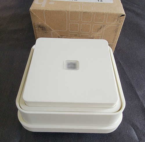 Bouton poussoir blanc - bouton, hager