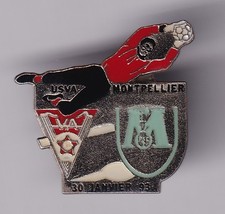 RARE PINS PIN'S .. FOOTBALL