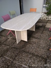 table salle a manger en marbre et buffet dessu et portes en traversin, avec 6 ch