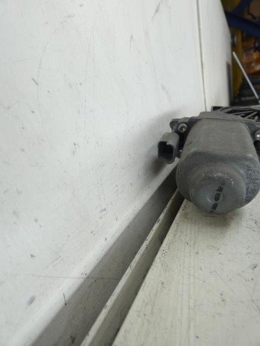 Leve vitre electrique avant