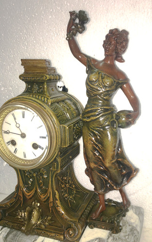 Pendule régule femme - femme, la