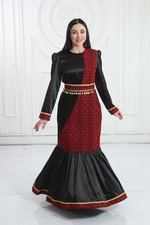 Robe brodée motif poisson