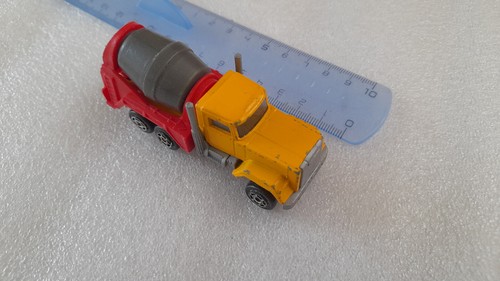 Majorette camion toupie béton - camion,