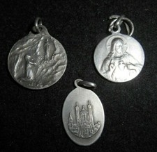 LOT DE 3 ANCIEN MÉDAILLE ARGENT NOTRE DAME GARDE LOURDES BASILIQUE MEDAL SILVER