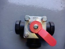 Matériel de chauffage - Vanne 3 voies - sondes de température -  SIEMENS