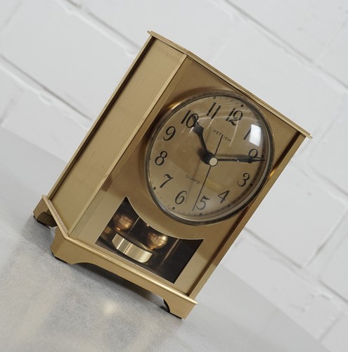 Noble horloge tournante - noble,