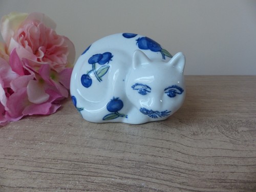 Statuette chat porcelaine - en,