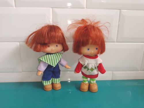 Lot deux figurines - , poupées