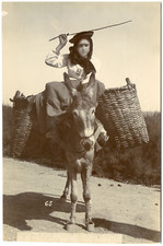 Ténérife, femme à dos de mulet Vintage albumen print Tirage albuminé  13x1