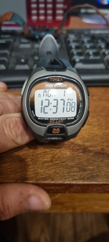 Montre très rare timex - très,