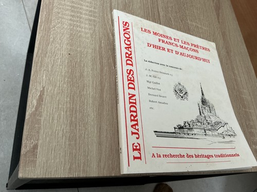 Moines prêtres - et,