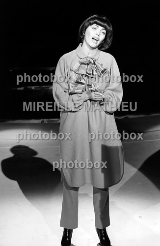 Mireille mathieu exclusive - *,