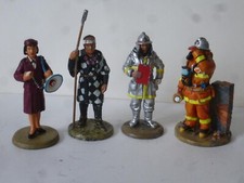 Lot 4 figurines en plomb