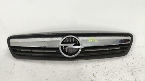 Grille gauche capot - grille,
